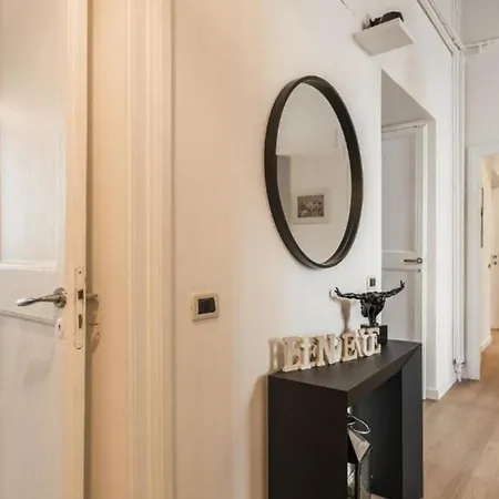 6bdr Stylish In The Lovely Rome- If You Want To Book, Please Contact On Wh-ats-app - 0034-635-518-216 !!!! Apartment Rome